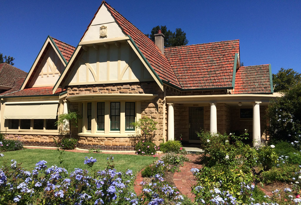 Postcard from Australia Our House in Adelaide L o i r e D a i l y P